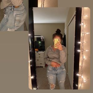 American Eagle ripped jean
